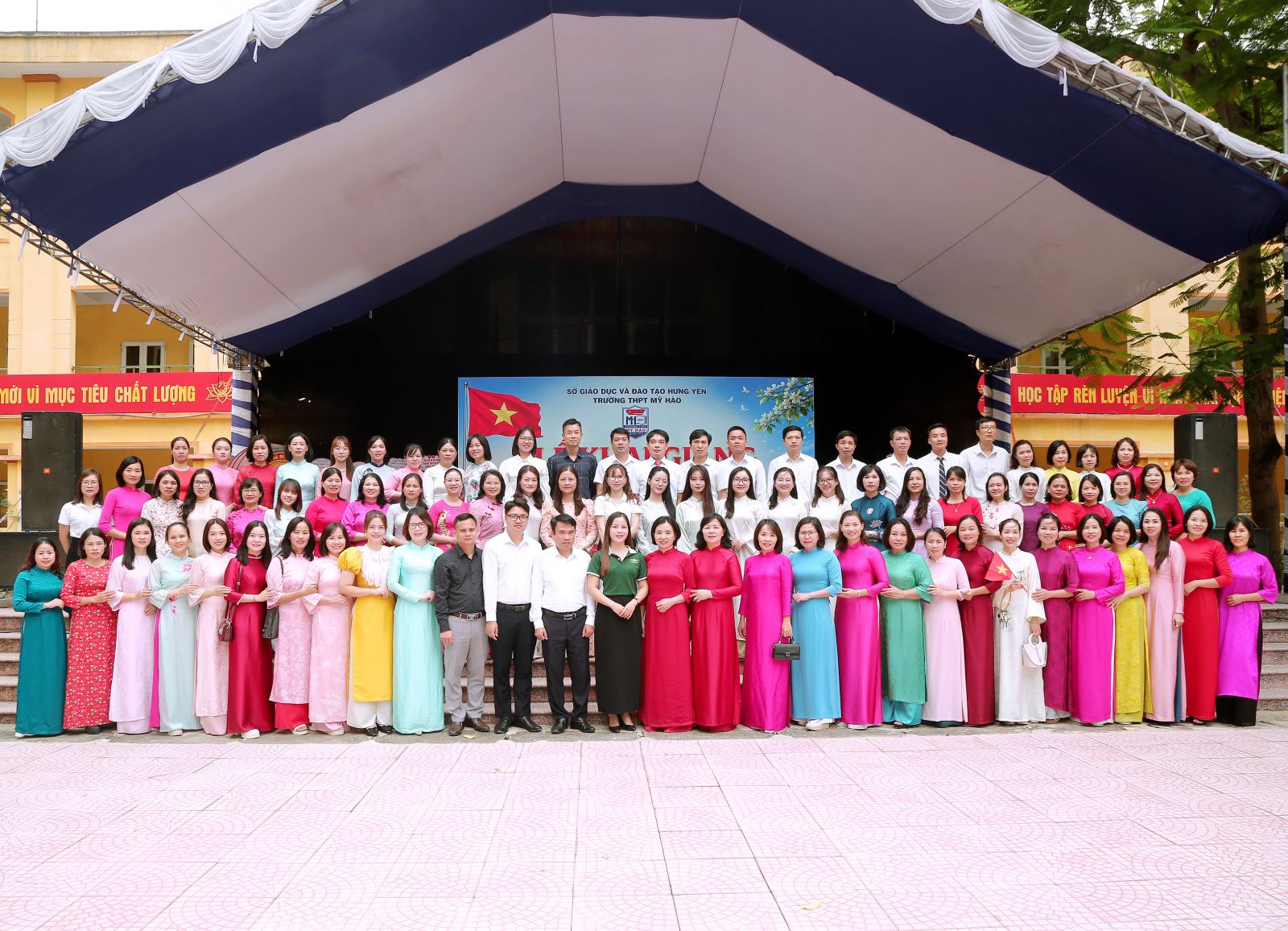 <a href='https://c3myhao.hungyen.edu.vn/tin-tuc/le-khai-giang-nam-hoc-20262027.html'>LỄ KHAI GIẢNG NĂM HỌC 2026–2027</a>