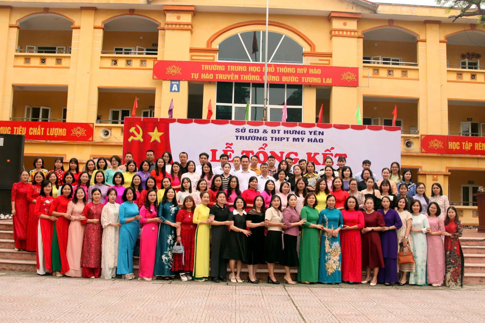 LỄ TỔNG KẾT NĂM HỌC 2024-2025 TRƯỜNG THPT MỸ HÀO